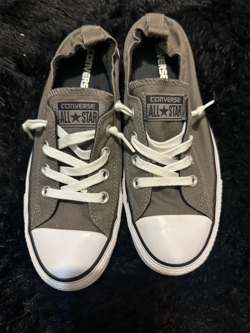 Converse Chuck Taylor’s shoreline Low Top Canvas Sneakers in Gray with White Toe - Picture 2 of 6